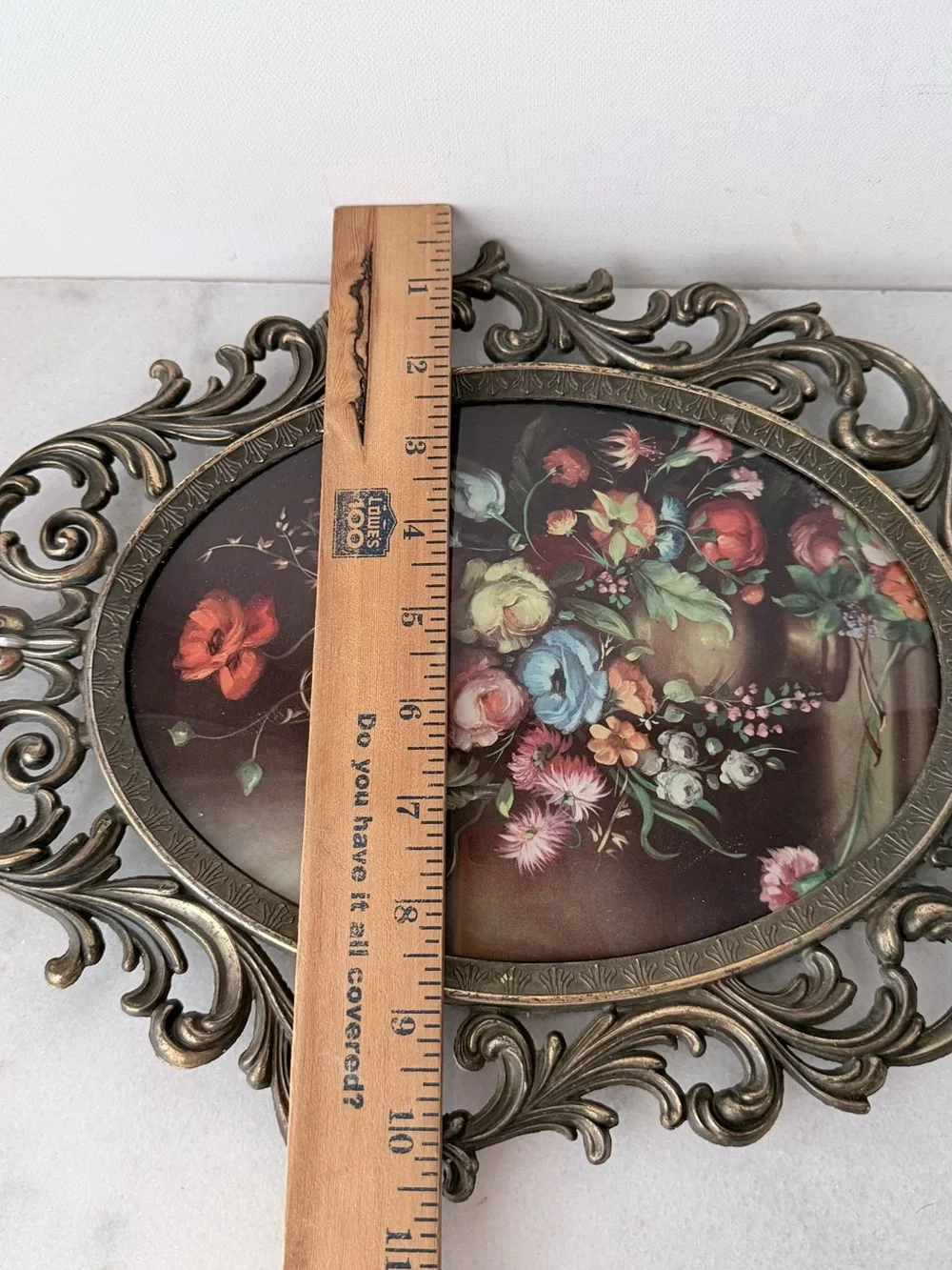 Vintage metal Ornate Oval Floral Wall Art - Multicolor Bouquet Italian frame